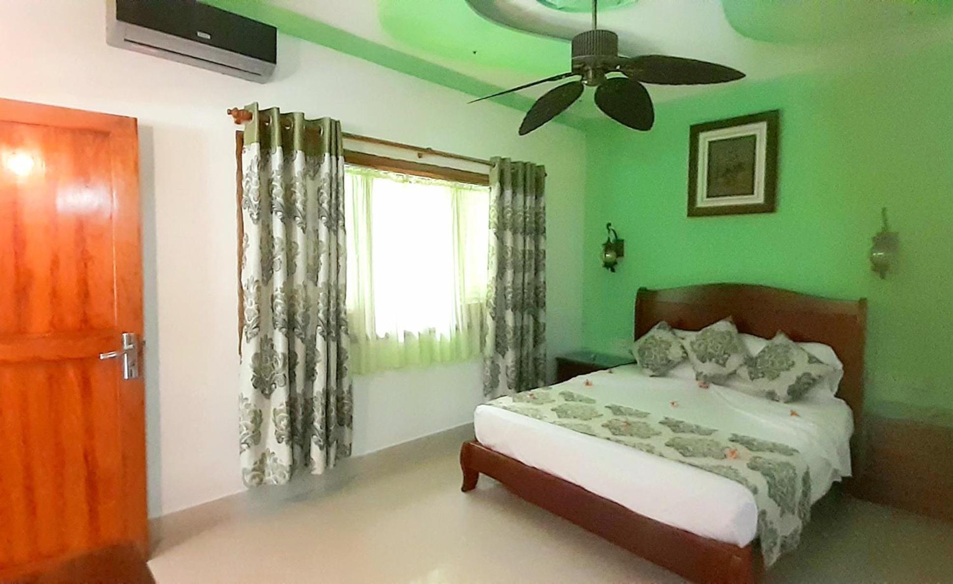 The Islander Hotel Grand Anse  Exterior photo