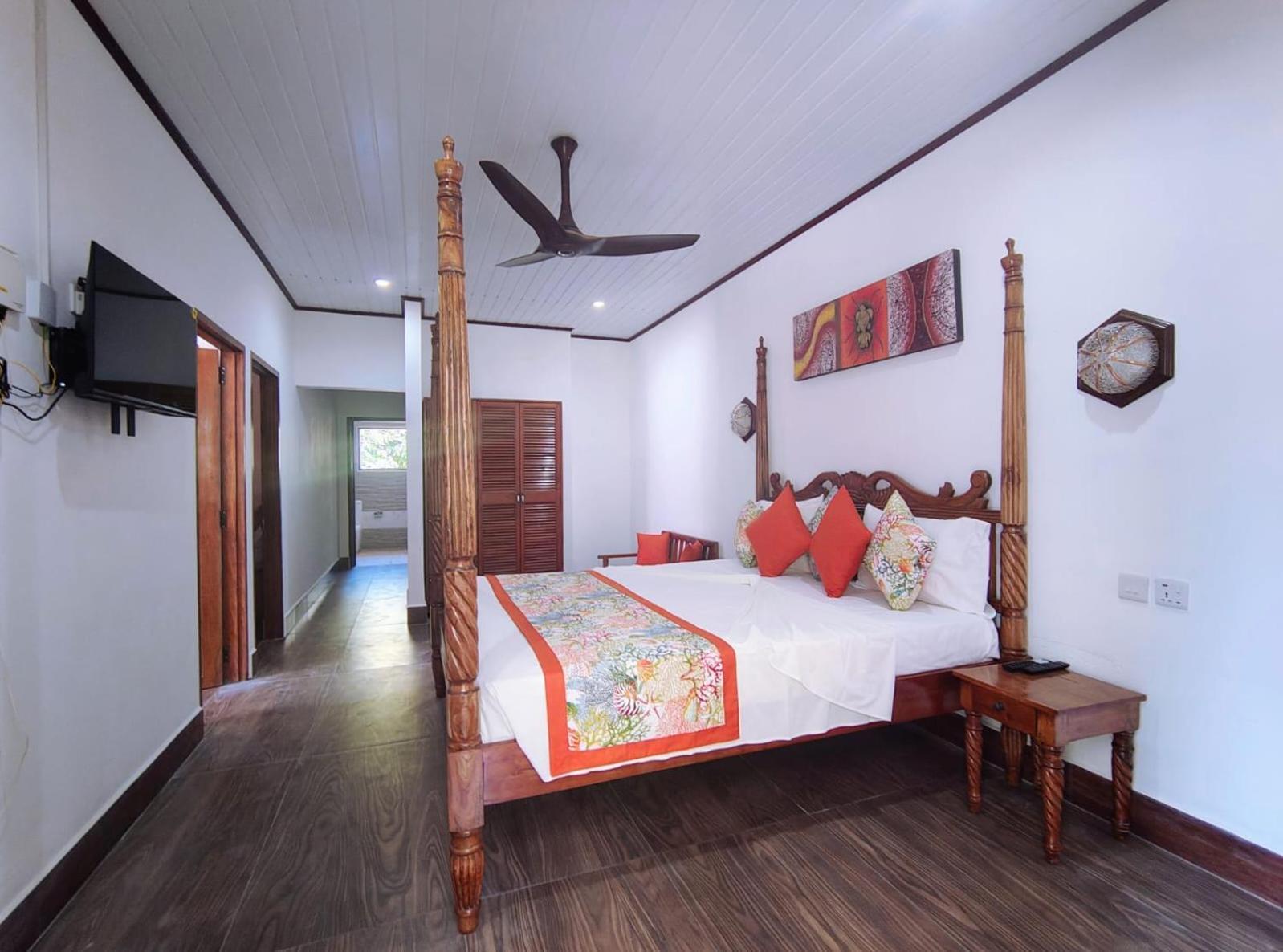 The Islander Hotel Grand Anse  Exterior photo